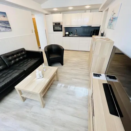 Ferienwohnung Berringer Makrele, an der Promenade Rostock Exterior foto